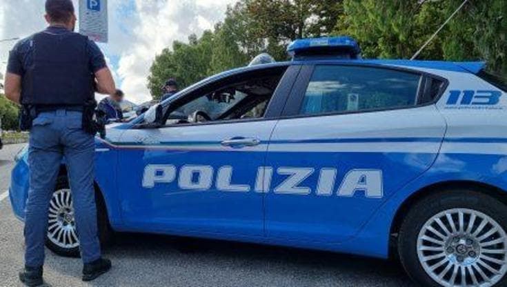 Sedicenne picchiato da una baby gang a Campo di Marte: “Volevano prendermi il cellulare”